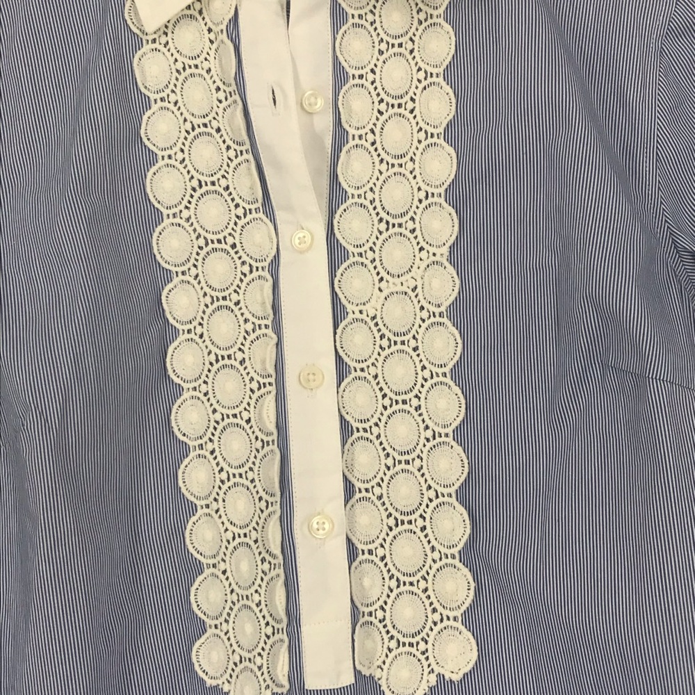 Banana Republic button front pin stripe lace top. - Picture 3 of 8